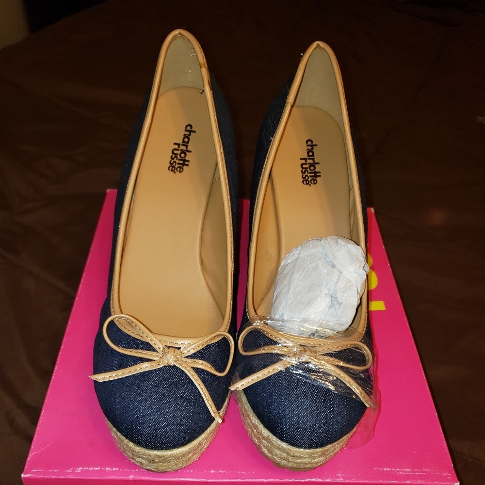 Denim wedge shoes